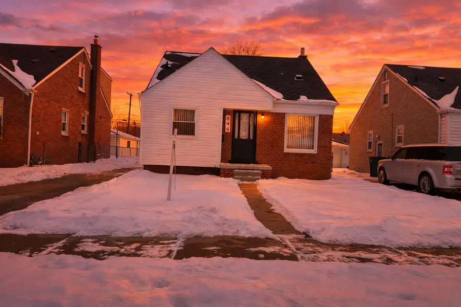 844 Harrison Boulevard, Lincoln Park, MI 48146 - #2