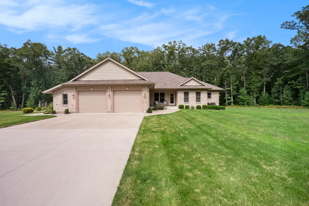 5928 Heights Ravenna Road, Fruitport, MI 49415 - Image #1