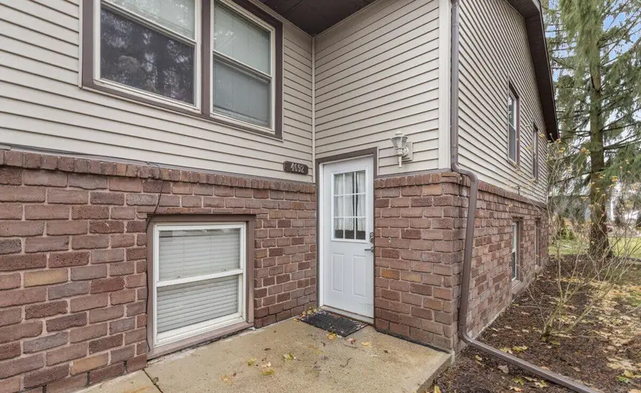 4690 Stauffer Avenue Se, Grand Rapids, MI 49508 - Image #2