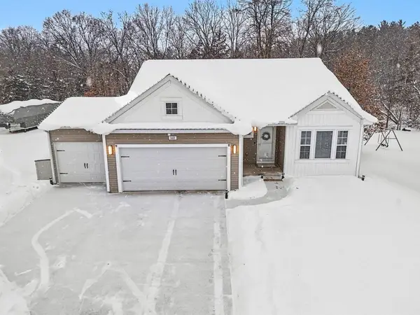 1401 Springview Court, Middleville, MI 49333