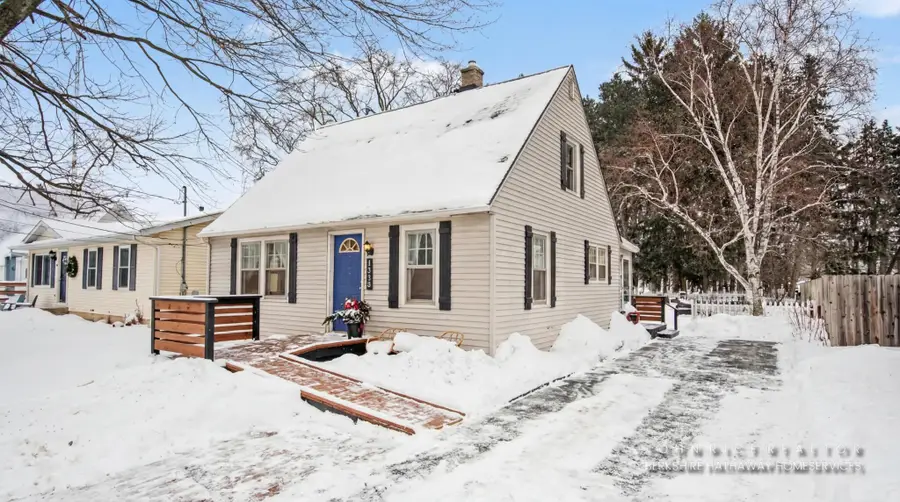 1224 Plymouth Avenue Ne, Grand Rapids, MI 49505 - Image #2