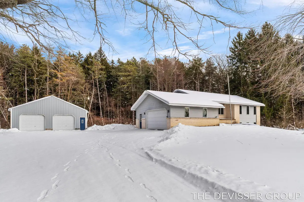 4185 24th Street, Dorr, MI 49323 - Image #1