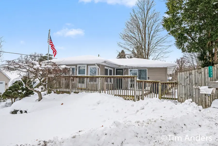 6773 Elmview Avenue Ne, Rockford, MI 49341 - Image #2