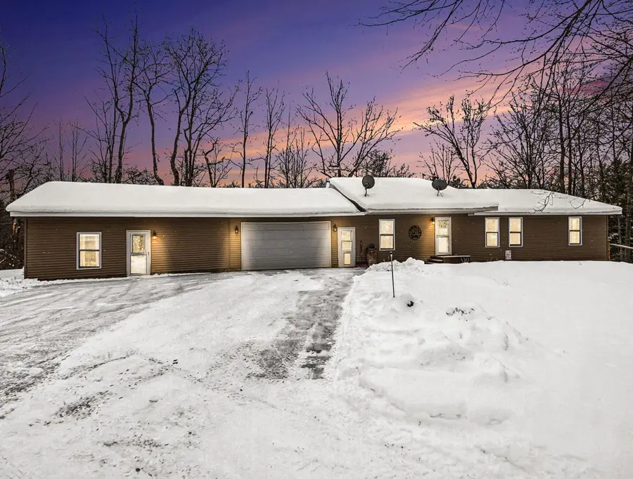 6878 N Croswell Avenue, Bitely, MI 49309 - Image #2