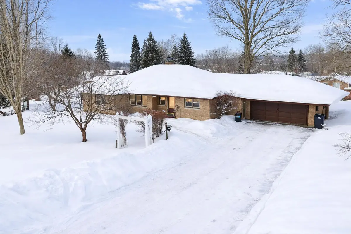 908 N Taffee Drive, Hastings, MI 49058 - Image #1