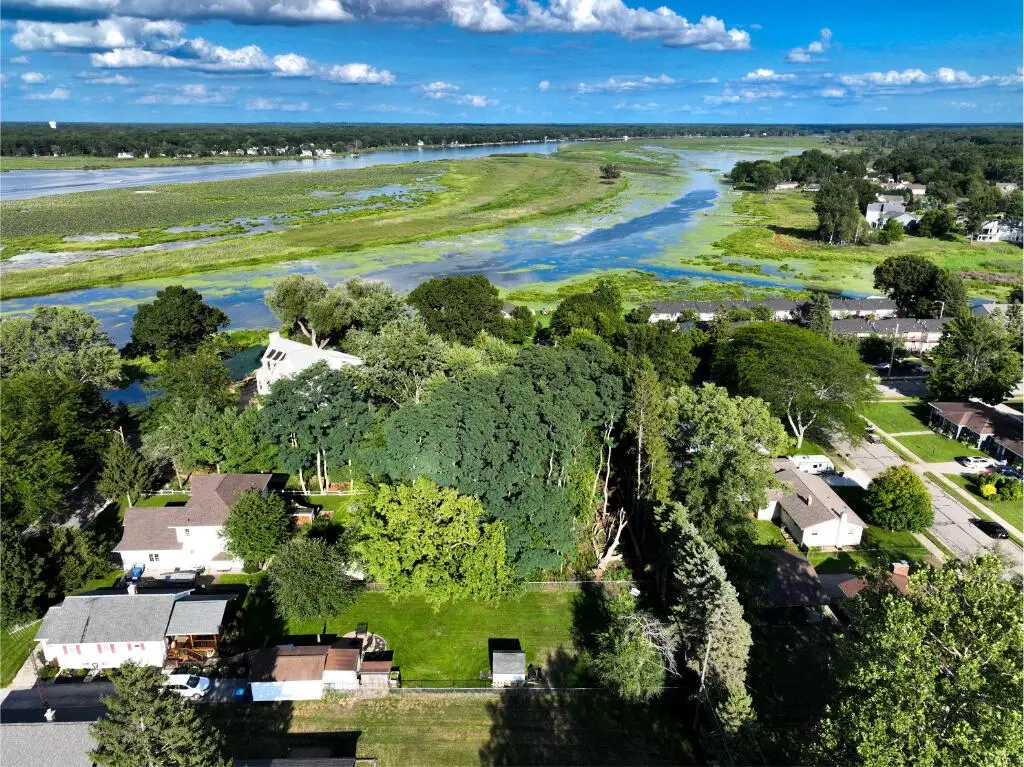 411 Gidley Circle, Grand Haven, MI 49417 - Image #1