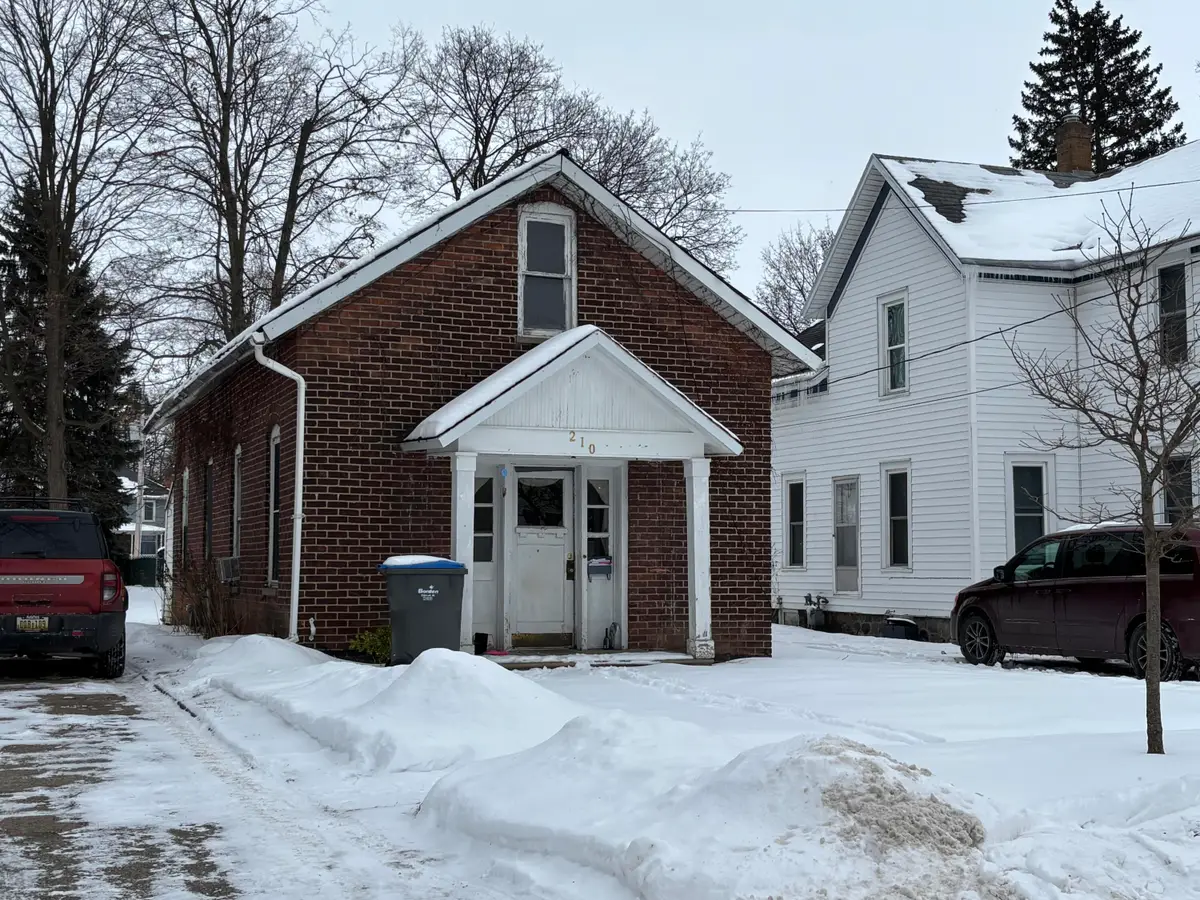 210 S Monroe Street, Sturgis, MI 49091 - Image #1