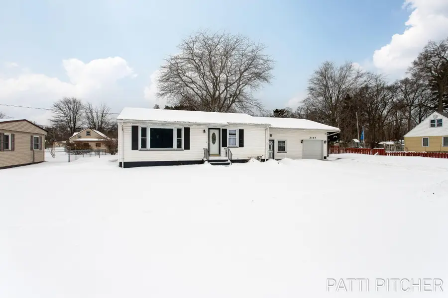 2117 Columbus Avenue, Norton Shores, MI 49441 - Image #2
