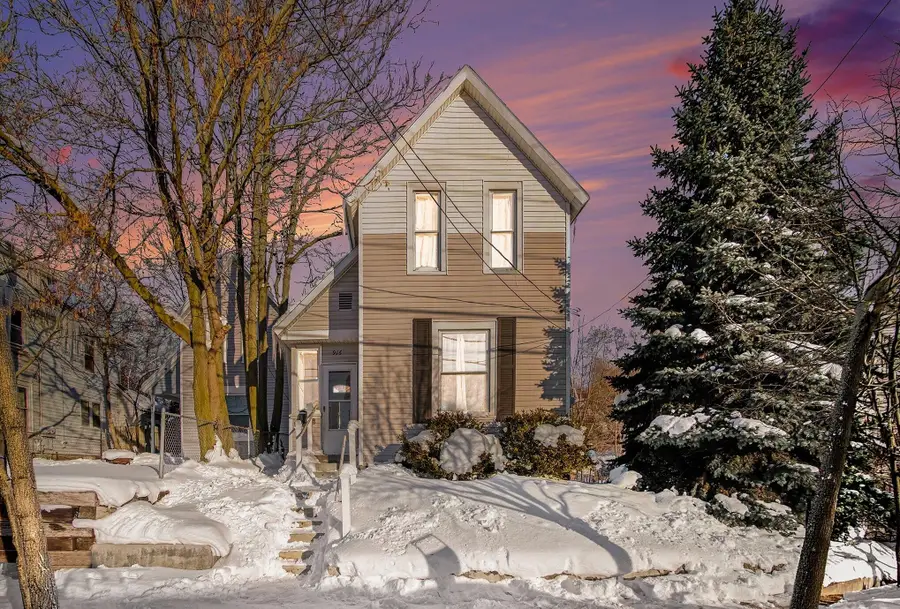 916 Lafayette Avenue Ne, Grand Rapids, MI 49503 - Image #2