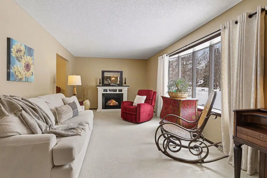 6033 Clearbrook Drive, Stevensville, MI 49127 - Image #3