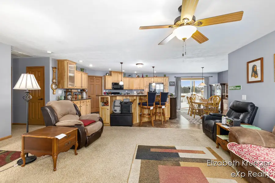 930 Solon Street Ne, Cedar Springs, MI 49319 - Image #3