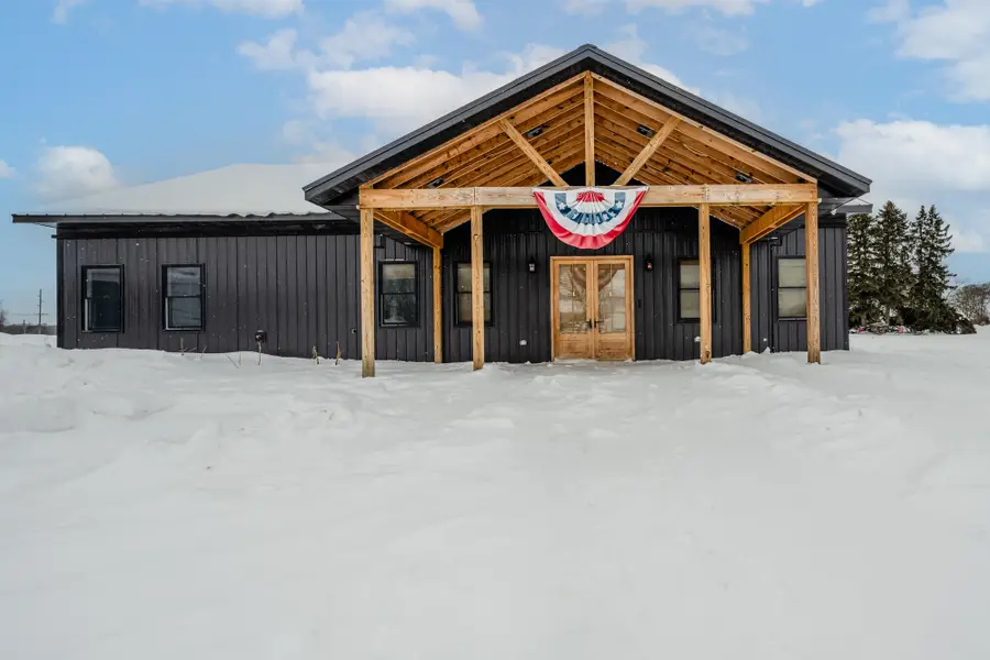 2035 Jasper Dairy Road, Saint Joseph, MI 49085 - Image #2