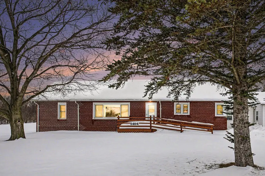 5494 Old Pipestone Road, Eau Claire, MI 49111 - Image #2