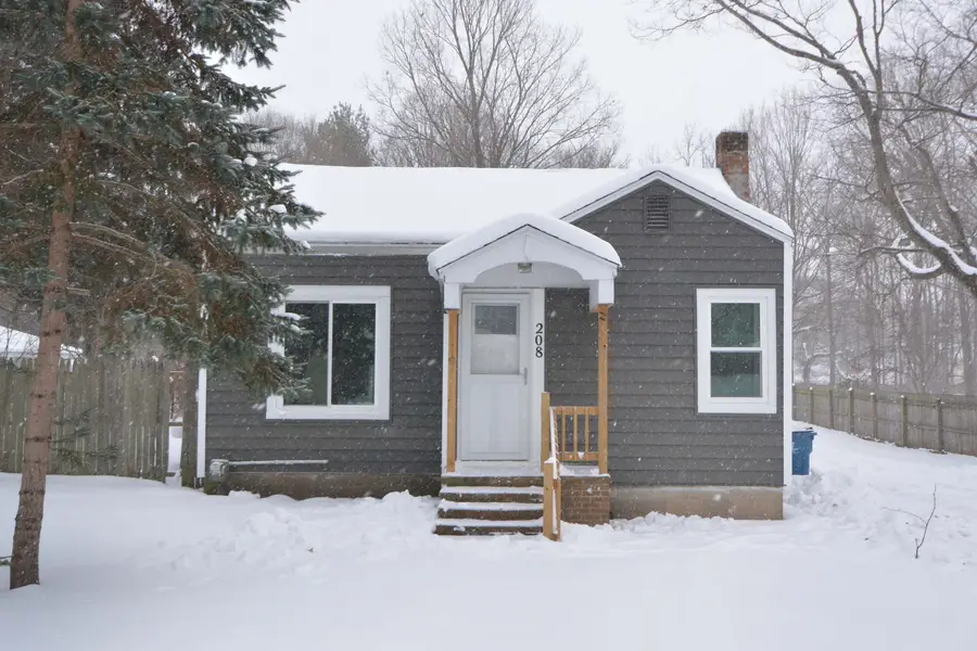 208 Prospect Street, Decatur, MI 49045 - Image #2