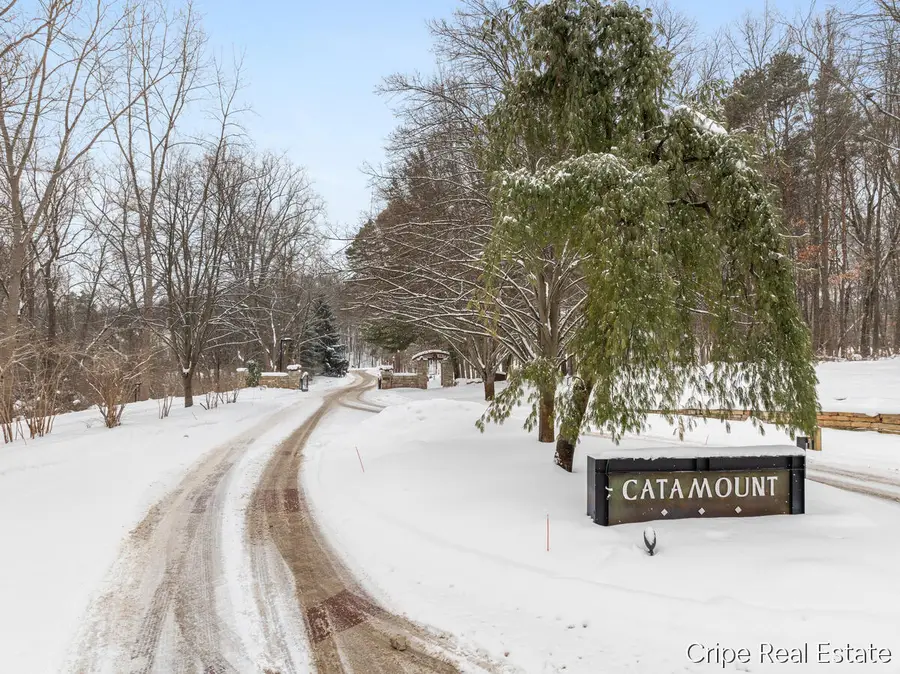 1620 Foothills Trail Ne, Ada, MI 49301 - Image #2