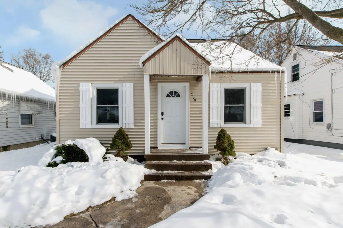 1538 Powers Avenue Nw, Grand Rapids, MI 49504 - Image #1