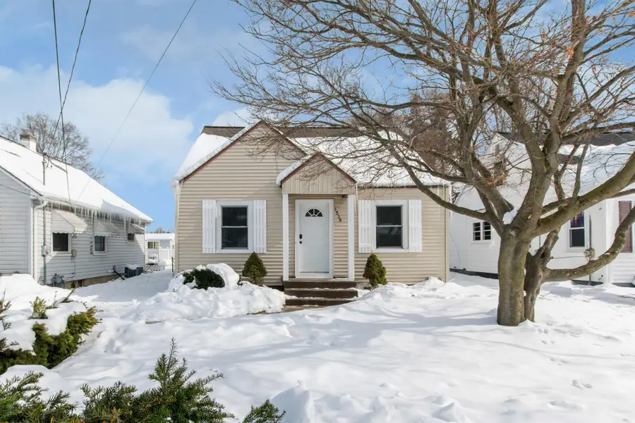 1538 Powers Avenue Nw, Grand Rapids, MI 49504 - Image #2