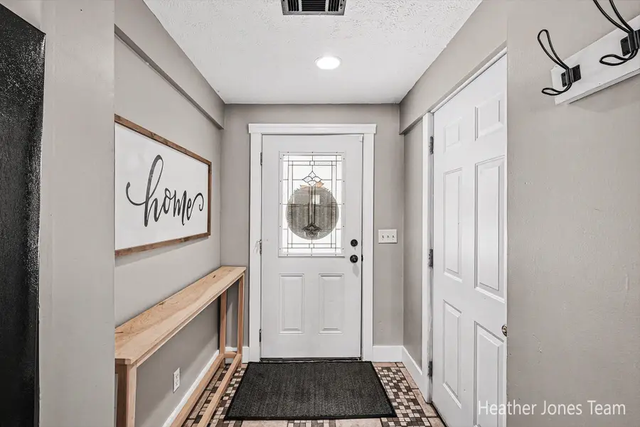 263 Cedar Street Ne, Cedar Springs, MI 49319 - Image #3