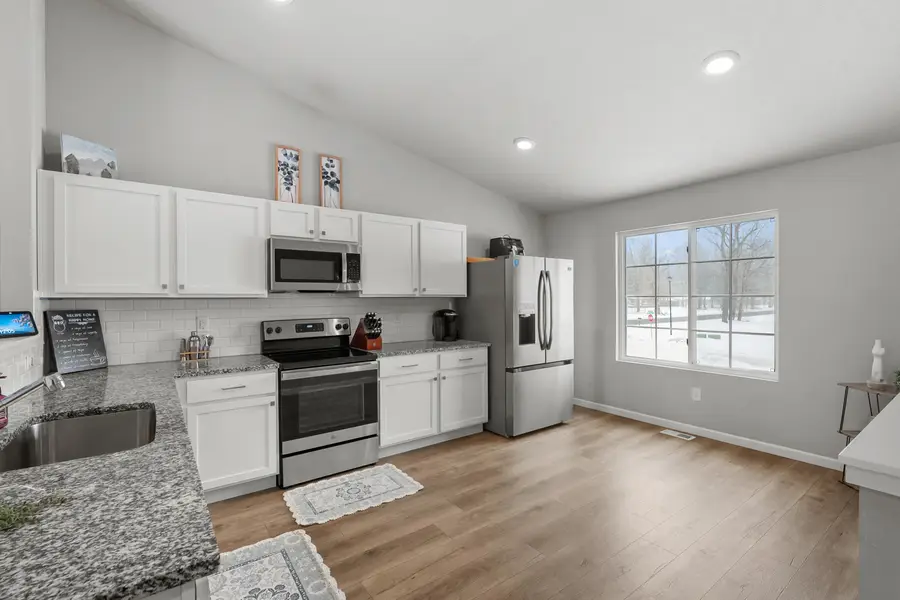 5088 Lake Pines Court, Vicksburg, MI 49097 - Image #2