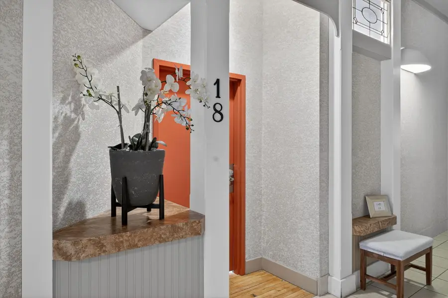 109 W Washington Avenue, Jackson, MI 49201 - Image #2