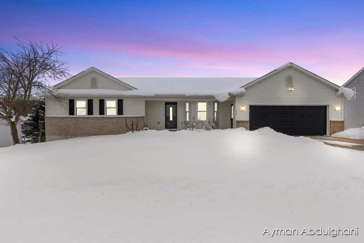 434 Greenview Drive, Caledonia, MI 49316 - Image #1
