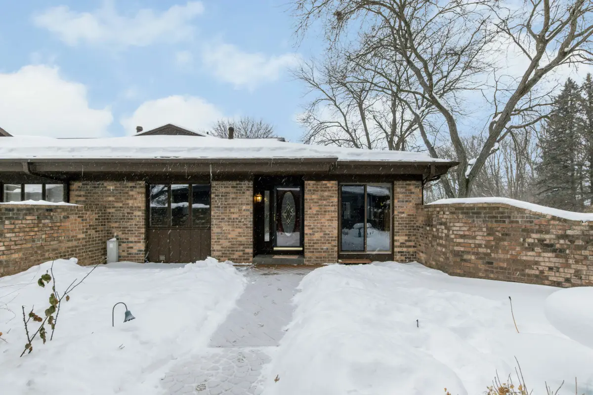 6134 Parview Drive Se, Grand Rapids, MI 49546 - Image #1