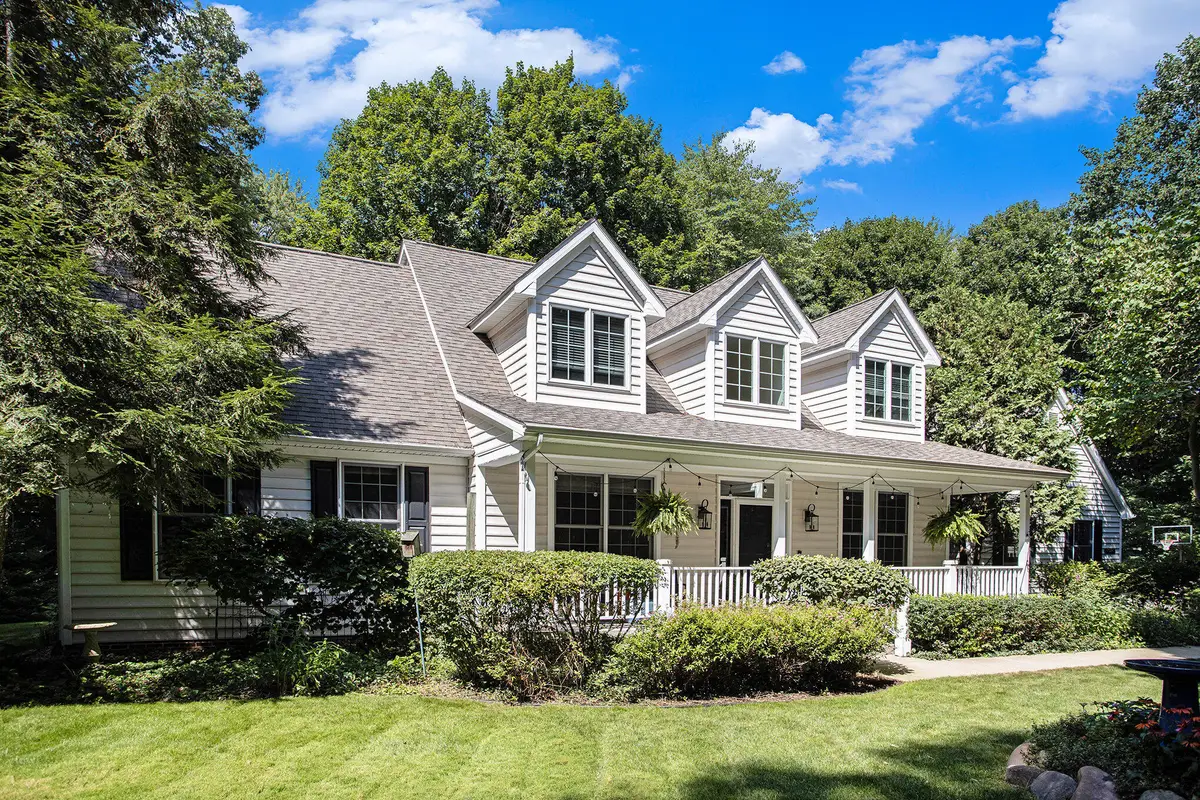 8021 N Yorkville Lane, Richland, MI 49083 - Image #1