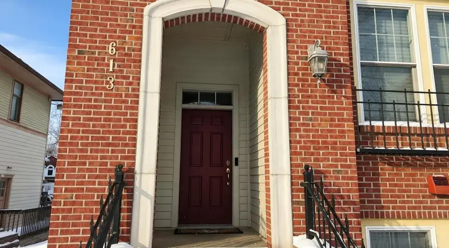 613 S Grand Avenue, Lansing, MI 48933 - Image #2