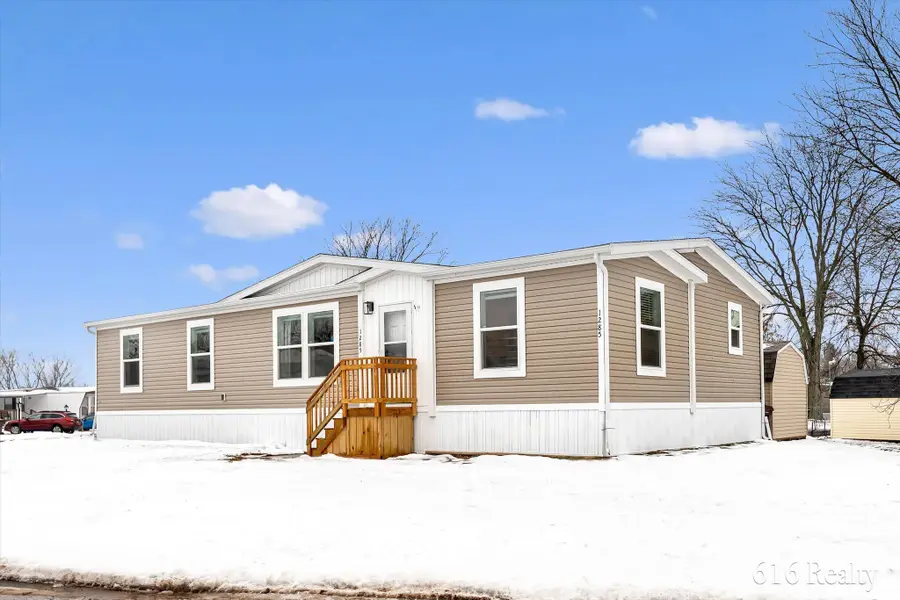 1285 Ashbrook Street Ne, Belmont, MI 49306 - Image #2