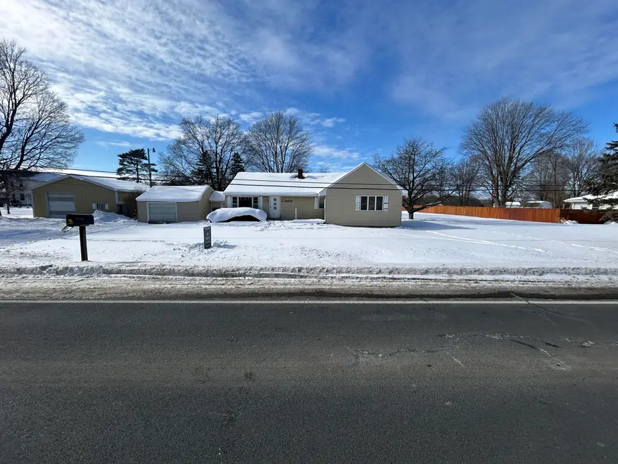 10515 N 12th Street, Plainwell, MI 49080 - Image #2