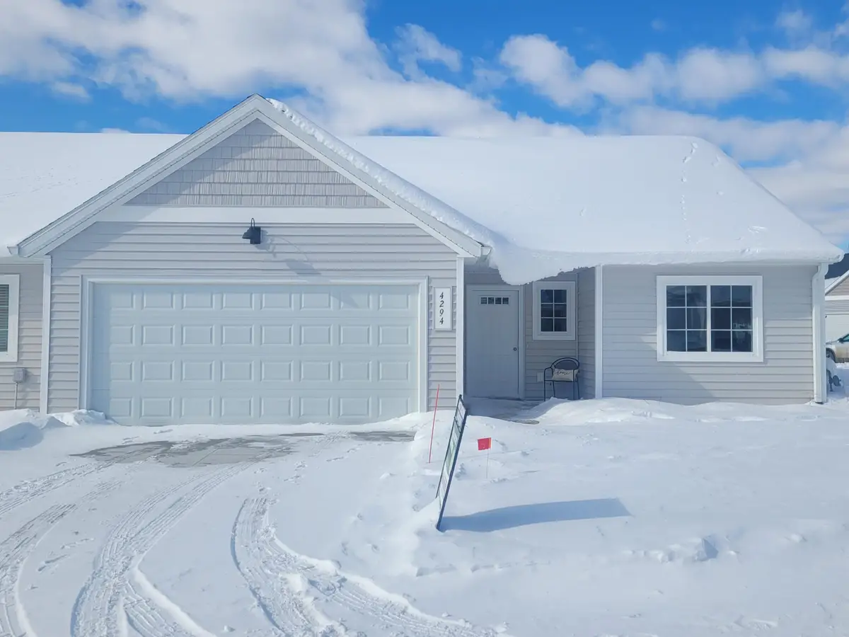 4294 Highpoint Drive #103, Wayland, MI 49348 - Image #1