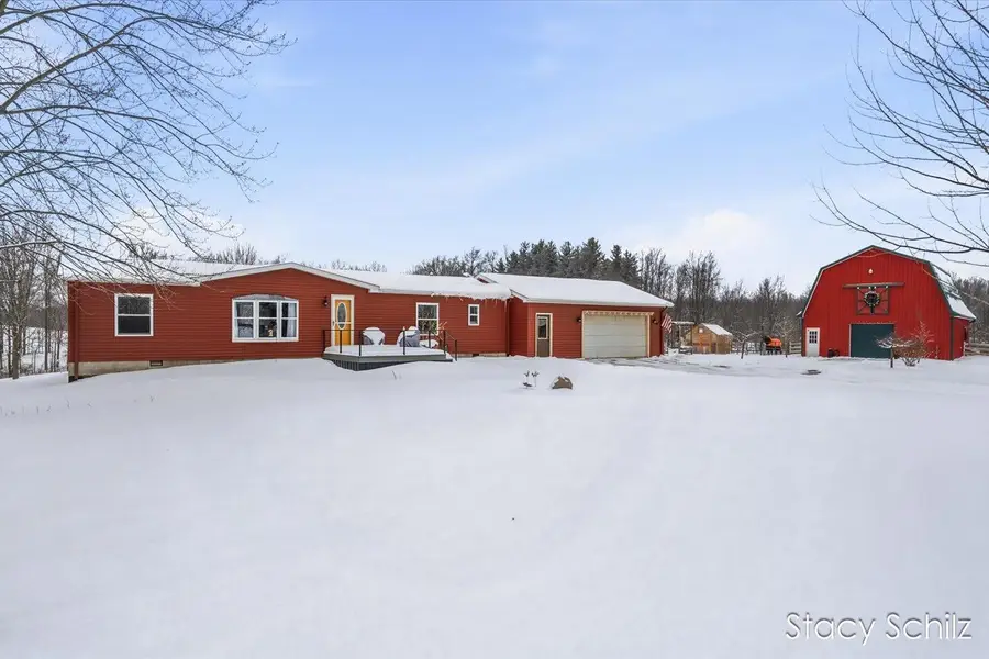 10195 Cox Road, Bellevue, MI 49021 - Image #2