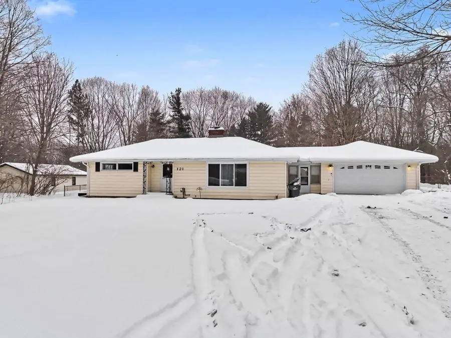 121 Fineview Avenue, Kalamazoo, MI 49004 - Image #2
