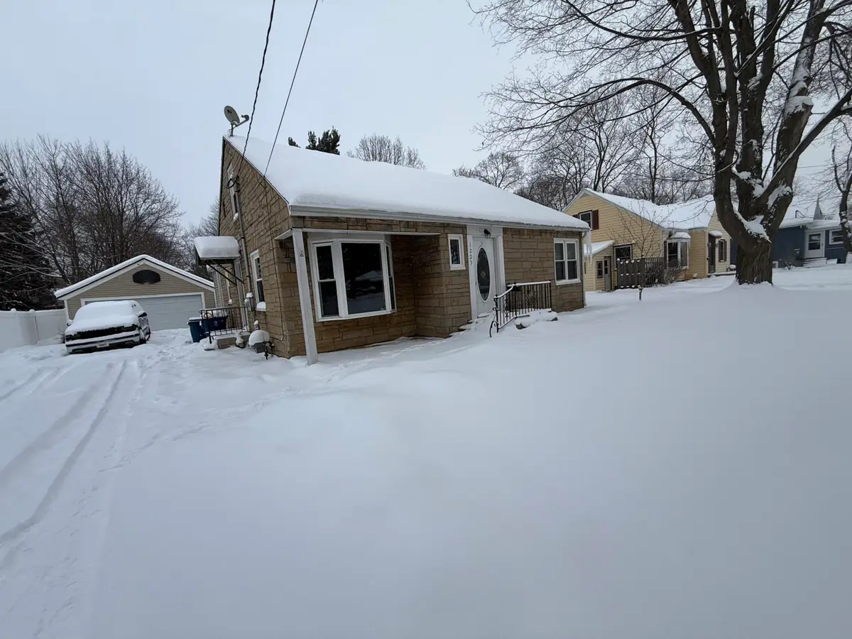 1223 Parchmount Avenue, Kalamazoo, MI 49004 - Image #1