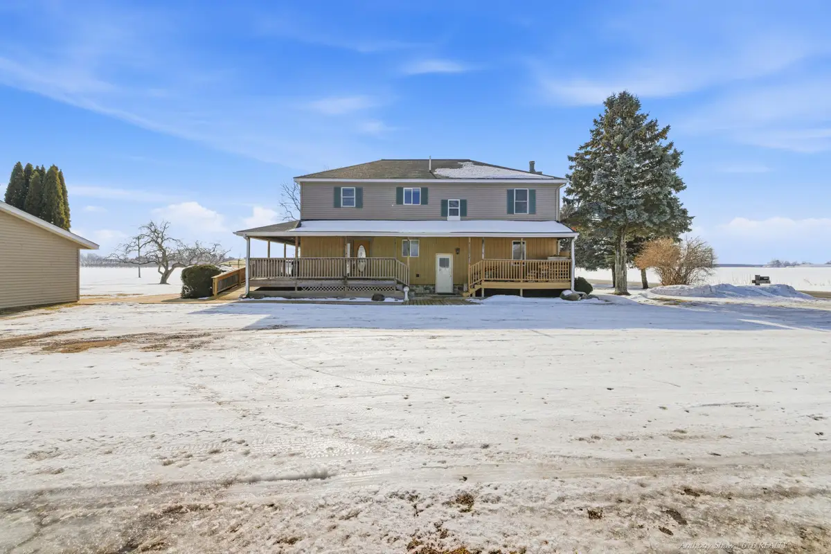 15960 Kenowa Avenue, Kent City, MI 49330 - #1