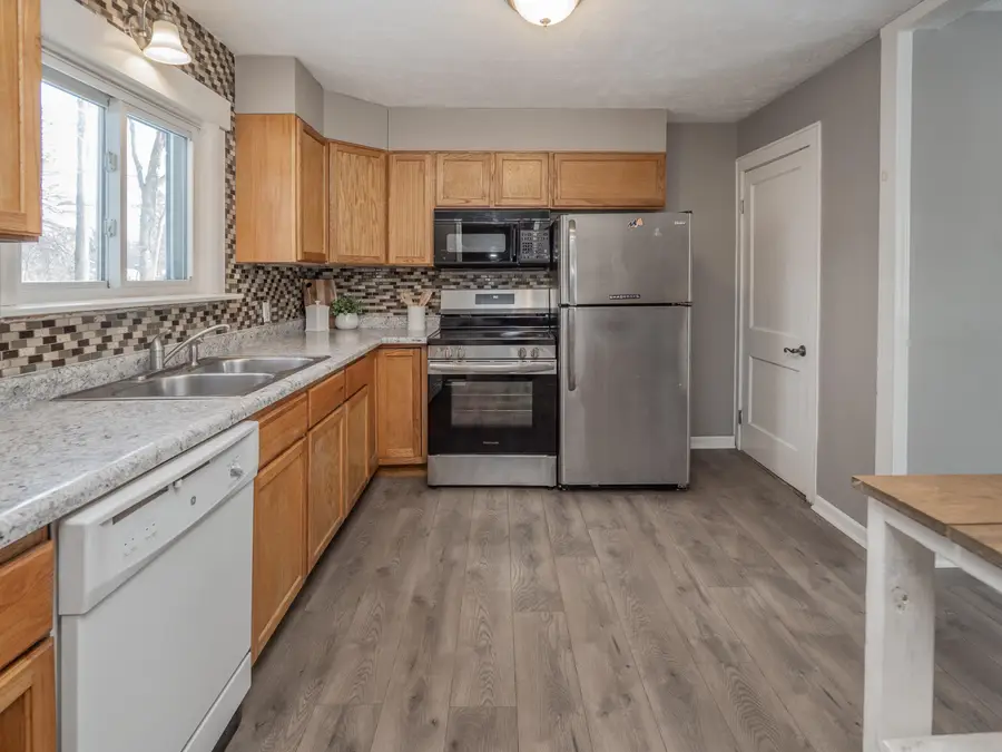 13207 Augusta Drive, Augusta, MI 49012 - Image #3