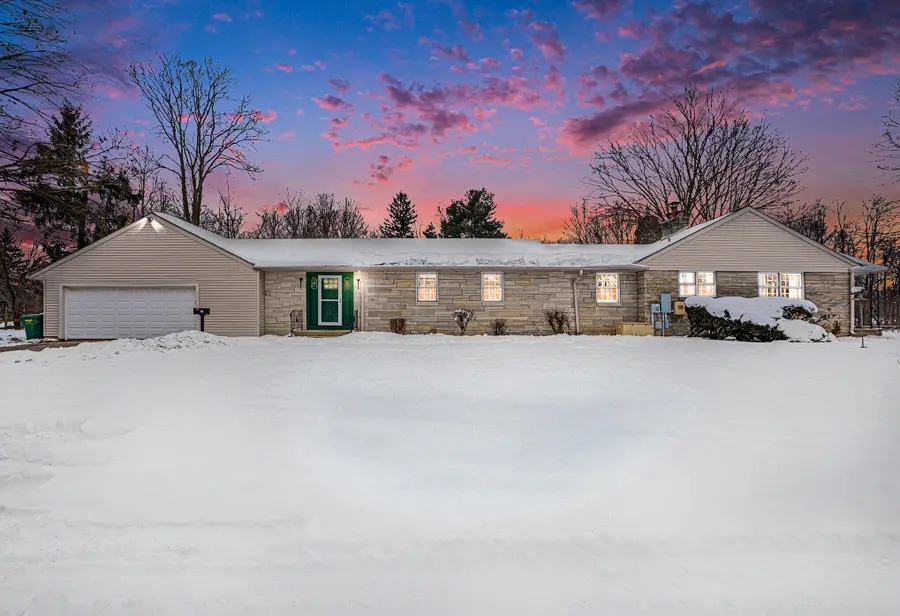 302 N Fulton Street, Cassopolis, MI 49031 - Image #2