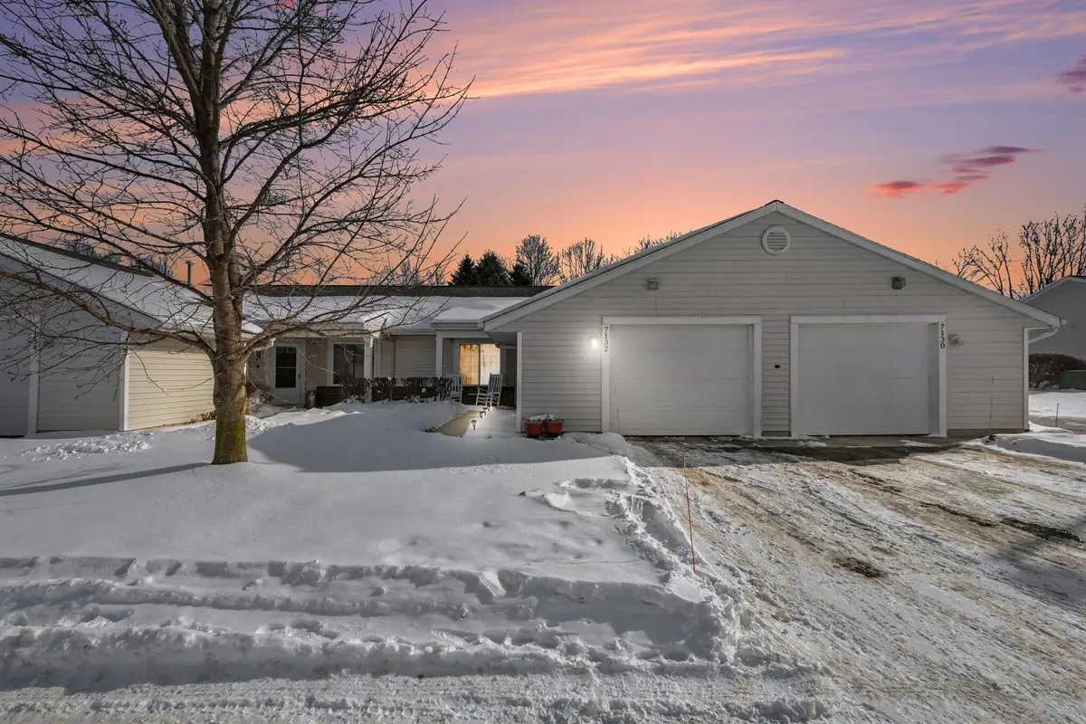 7132 E Cannon Place Drive Ne, Rockford, MI 49341 - Image #1
