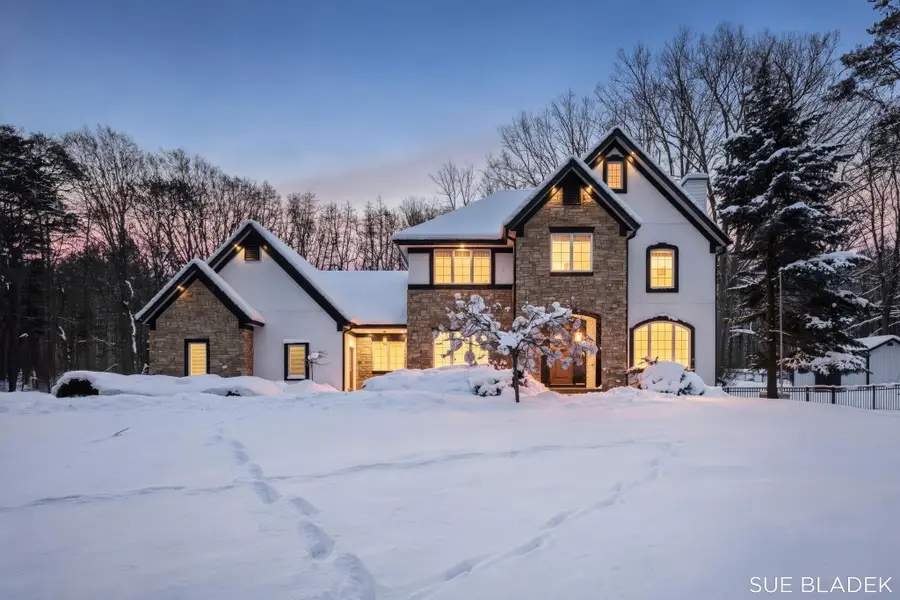 6380 Hidden Pond Drive, Holland, MI 49423 - #2