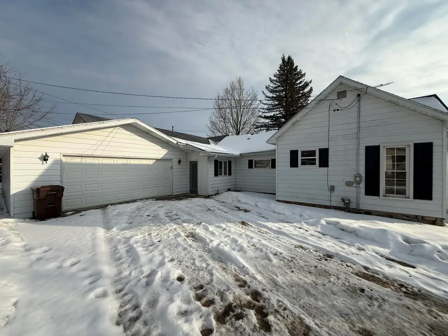 210 N Queen Street, Nashville, MI 49073 - Image #3