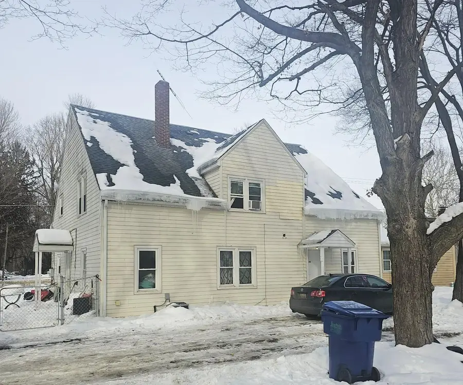 1636 E Britain Avenue, Benton Harbor, MI 49022 - Image #3