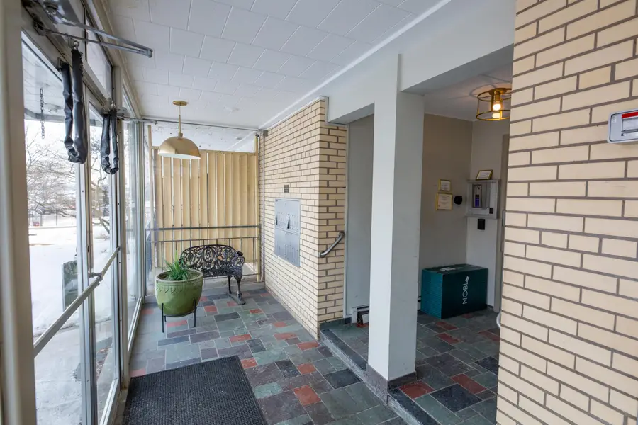 8300 E Jefferson Avenue #104, Detroit, MI 48209 - Image #3