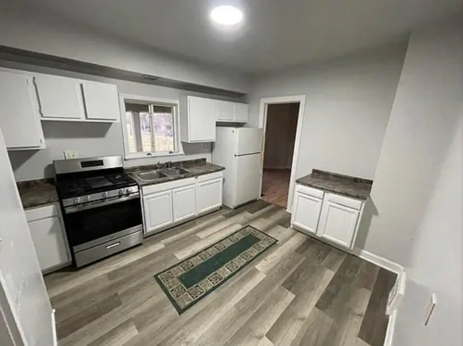 1013 Maple Avenue, Jackson, MI 49203 - #2