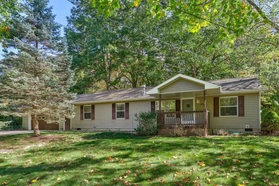 608 Kentucky Avenue, South Haven, MI 49090 - #2