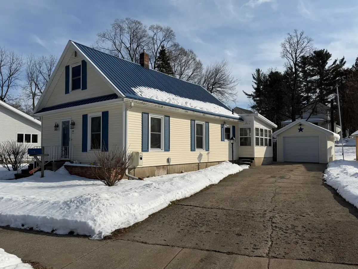 712 W Walnut Street, Hastings, MI 49058 - #1