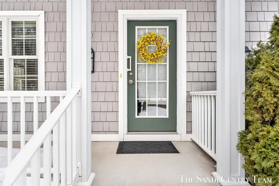 601 Lakeview Lane #1, Spring Lake, MI 49456 - #3