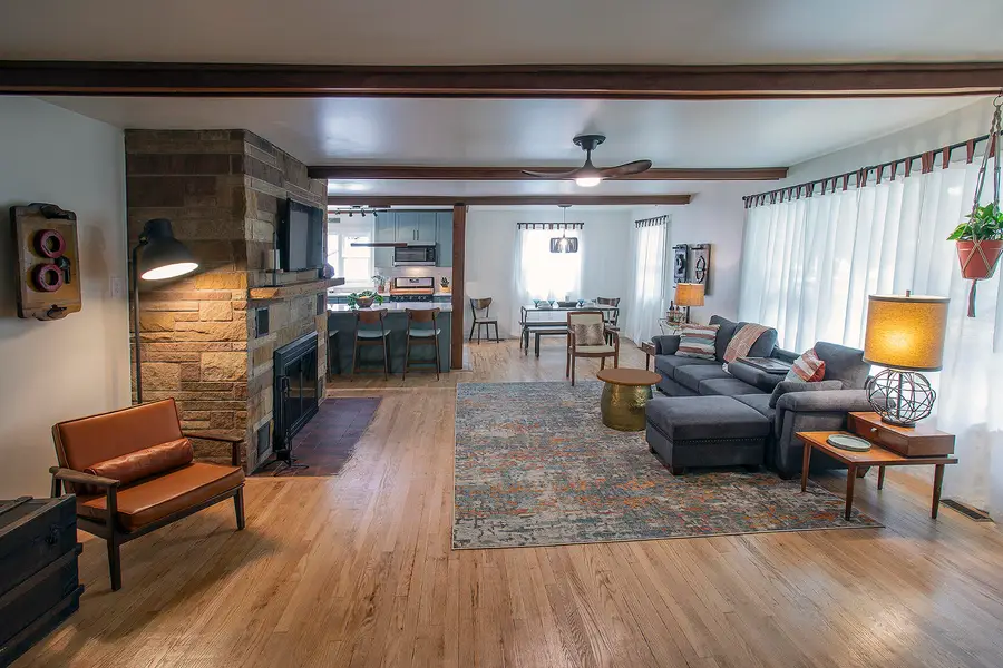 167 E Delaware Avenue, Benton Harbor, MI 49022 - #2