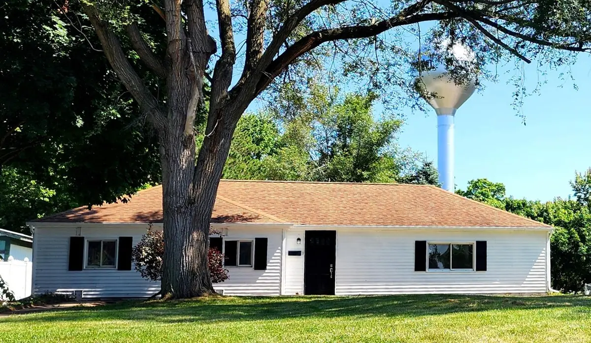 431 W Smith Street, Portland, MI 48875 - #1