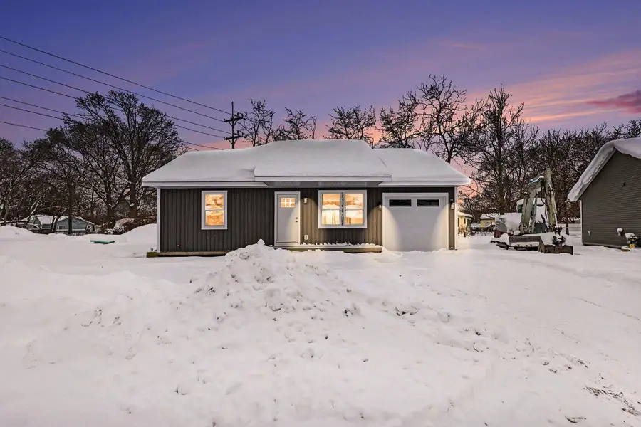 983 Ducey Avenue, Muskegon, MI 49442 - #2