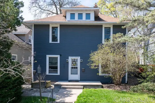 437 Rosewood Avenue Se, East Grand Rapids, MI 49506